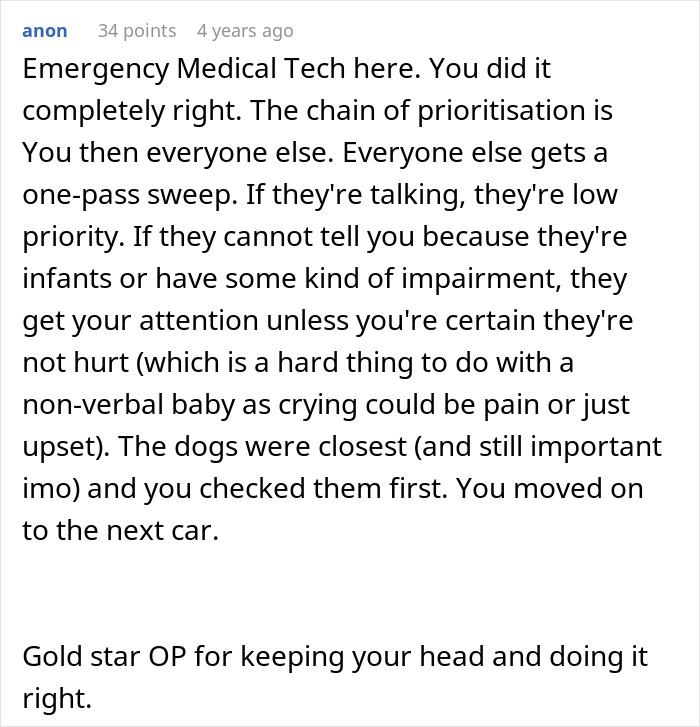 Comment explaining nurse girlfriend prioritizing dogs and baby during car crash, from Emergency Medical Tech perspective.