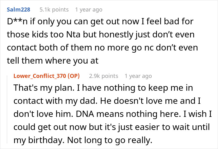 Screenshot of a Reddit conversation about a teen refusing to babysit step-siblings, causing conflict with her dad.