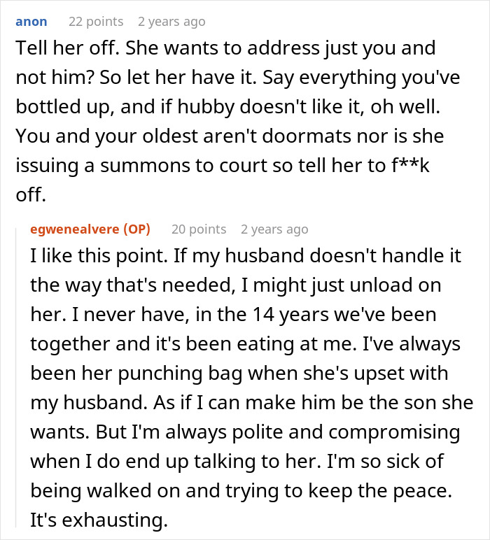 Reddit conversation about a woman wanting to celebrate Thanksgiving with her kid and facing conflict with her mother-in-law.
