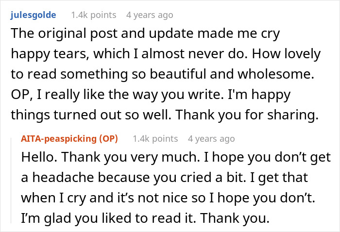 Screenshot of an online discussion about a man picking at food during dinner with his mom’s boss, seeking advice. Screenshot of an online discussion about a man picking at food during dinner with his mom’s boss, seeking advice.