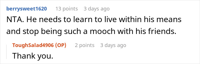 Screenshot of a Reddit comment where a user criticizes a friend for mooching during dinner with friends. Screenshot of a Reddit comment where a user criticizes a friend for mooching during dinner with friends.