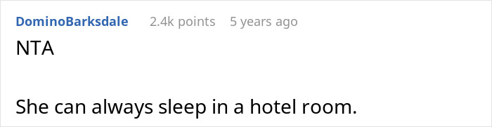 Screenshot of online comment discussing pregnant sister-in-law offended over being given an air mattress instead of the couple's room.