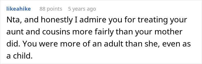 Screenshot of an online comment discussing a mom throwing a fit when daughter changes her name, causing no contact. Screenshot of an online comment discussing a mom throwing a fit when daughter changes her name, causing no contact.