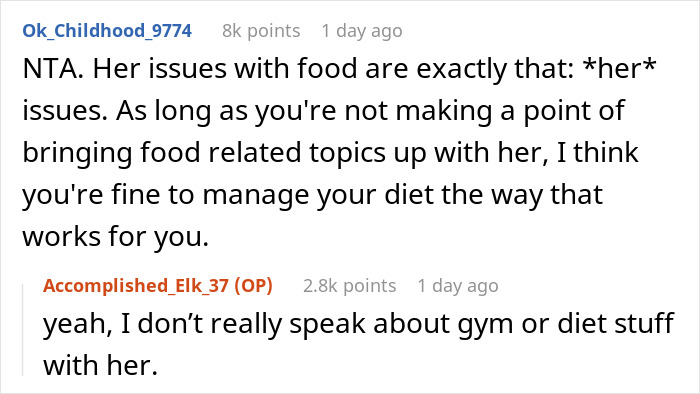 Reddit conversation discussing health nut roommate, strict diet challenges, and the impact on eating habits and triggers.