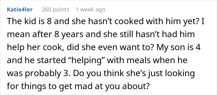 Comment discussing a man upset after his ex blew up on his girlfriend for bonding with their son.