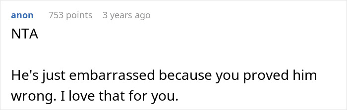 Screenshot of a forum comment defending woman called poor by stepdad accused of flexing wealth after giving stepsiblings gifts.