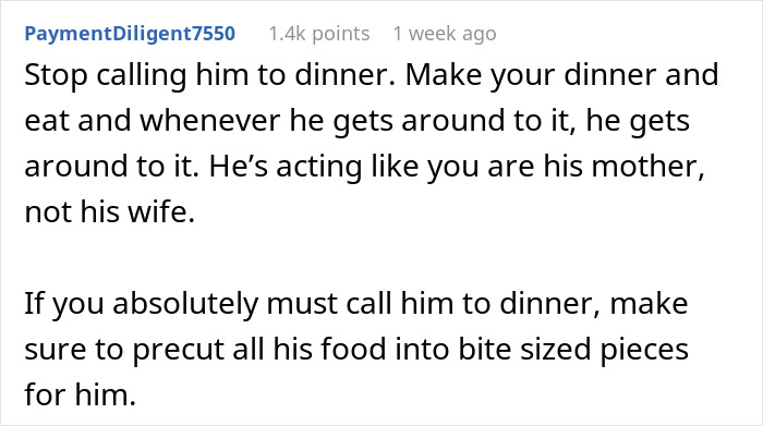 Comment about guy leaving domestic chores to wife and expecting dinner, highlighting she&rsquo;s done playing his mommy role.