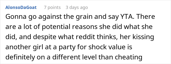 Reddit comment discussing girlfriend kisses another woman at a party and the boyfriend&rsquo;s reaction to the situation.