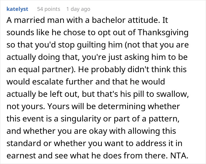Screenshot of a Reddit comment discussing a husband struggling with Thanksgiving shopping and the wife banning him.
