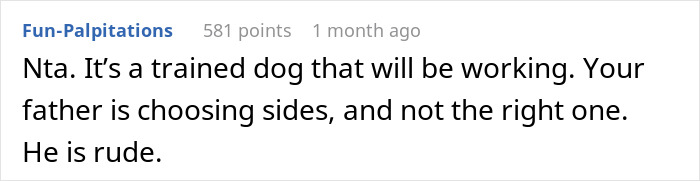 Comment discussing a woman&rsquo;s service dog and Thanksgiving drama, defending the trained dog&rsquo;s role during the holiday.