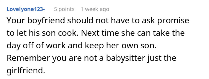 Comment discussing a man upset after his girlfriend dumped him following his ex reacting to her bonding with their son.