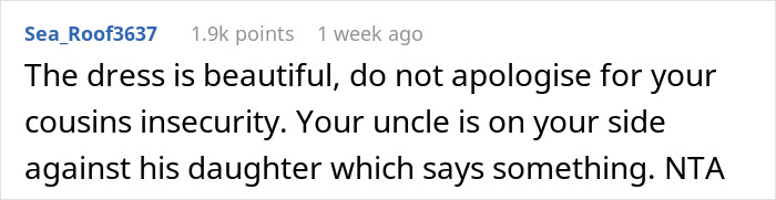 Comment text discussing a bride mad at her cousin&rsquo;s dress, supporting the bride against cousin&rsquo;s insecurity and family tension.