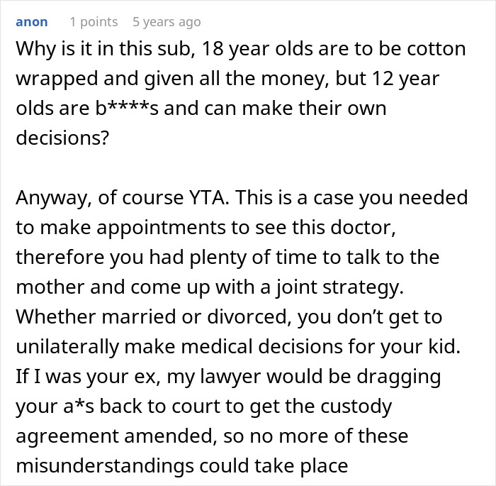 Screenshot of online discussion about dad approving 12-year-old son&rsquo;s mole removal cosmetic surgery without mom&rsquo;s consent.