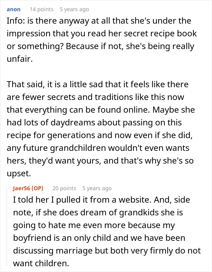 Reddit conversation discussing secret cookie recipe and family traditions causing tension between woman and boyfriend’s mom. Reddit conversation discussing secret cookie recipe and family traditions causing tension between woman and boyfriend’s mom.