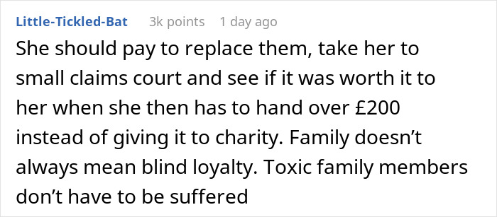 Comment on woman deciding to destroy child's Christmas presents over sister not doing enough for charity, from online discussion.