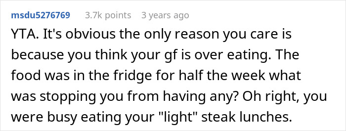 Screenshot of a Reddit comment discussing a man snapping at his girlfriend after she eats all the leftovers.