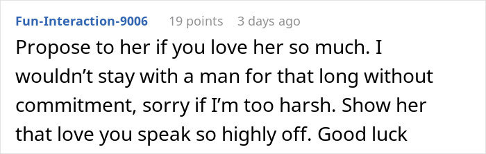 Screenshot of a forum comment discussing relationship advice after a man cuts ties with his mother over texts.
