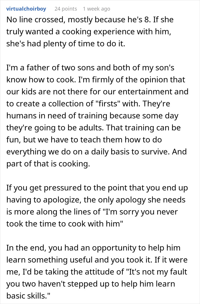 Text conversation about a man upset his girlfriend dumped him after his ex reacted badly to bonding with their son.