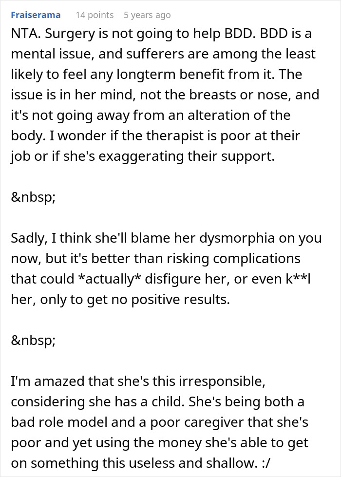 Screenshot of a Reddit comment discussing plastic surgery and body dysmorphia in relation to a woman&rsquo;s sister.