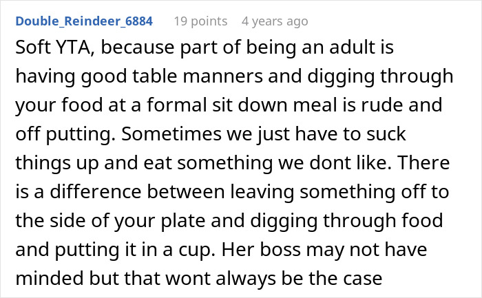 Reddit comment discussing man picking at food during dinner with mom’s boss and table manners etiquette. Reddit comment discussing man picking at food during dinner with mom’s boss and table manners etiquette.