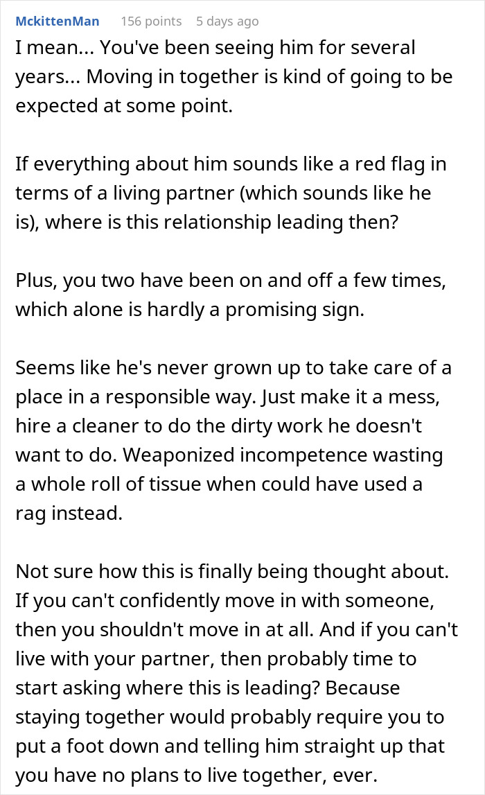 Screenshot of a discussion about uneasy feelings and red flags when considering moving in with a boyfriend in a relationship. Screenshot of a discussion about uneasy feelings and red flags when considering moving in with a boyfriend in a relationship.