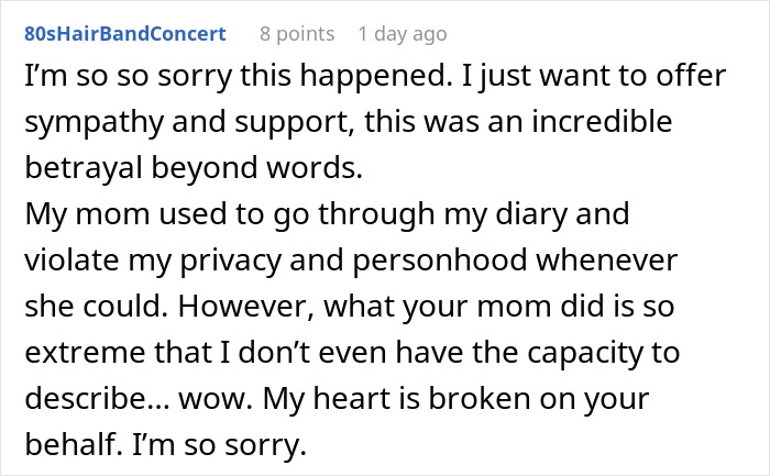 Comment expressing sympathy about mom spying on therapy sessions, highlighting betrayal and violation of privacy.