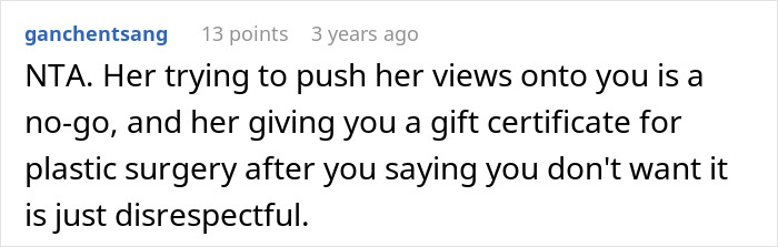 Screenshot of a forum comment discussing a looks-obsessed lady giving her 30-year-old sister a plastic-surgery gift card.
