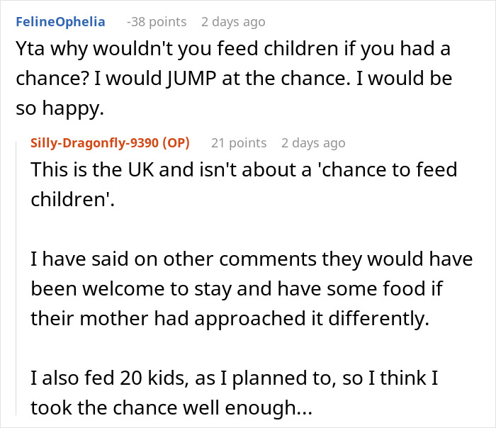 Screenshot of an online discussion about an entitled mother being denied food for her children at a private party. Screenshot of an online discussion about an entitled mother being denied food for her children at a private party.