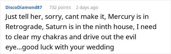 Comment about a spiritual bride facing backlash after her chaotic decision weeks before the wedding shared on a forum.