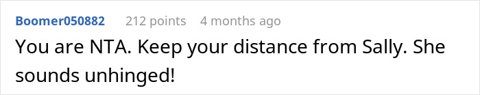Comment text discussing a polyamorous woman making a pass at a taken guy and reacting to his girlfriend's confrontation.