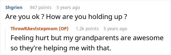 Text conversation showing a teen feeling hurt after dad chooses his girlfriend over her, leading to leaving home.