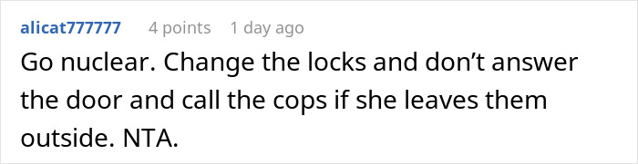 Screenshot of an online comment advising about babysitting boundaries after a mom expects free childcare and faces a $312 bill. Screenshot of an online comment advising about babysitting boundaries after a mom expects free childcare and faces a $312 bill.
