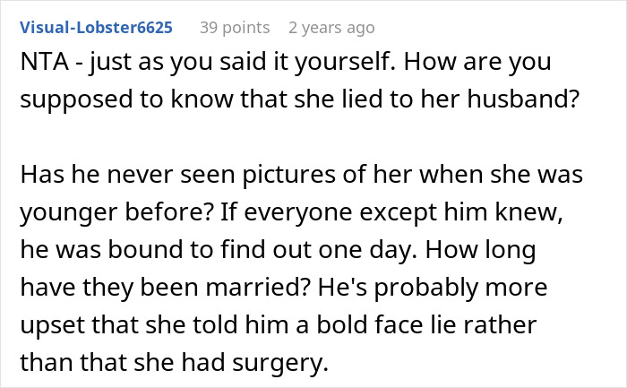 Screenshot of a Reddit comment discussing how friendship crumbles after a woman exposes her friend’s secret involving surgery. Screenshot of a Reddit comment discussing how friendship crumbles after a woman exposes her friend’s secret involving surgery.