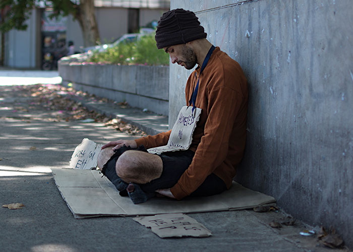 “Safe, Reliable And Boring”: 43 People Compare What It’s Like To Live In Europe Vs. The US