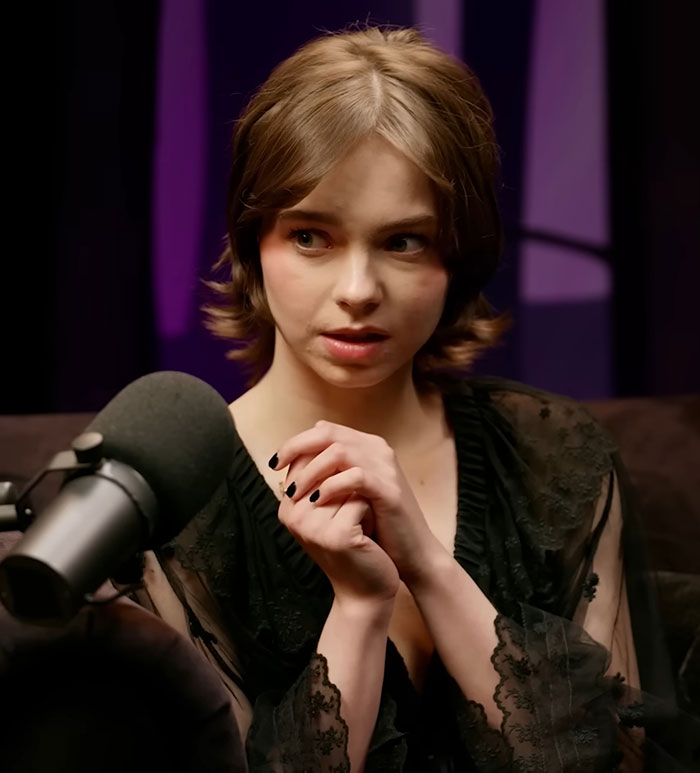 &ldquo;The Silence In Her Eyes&rdquo;: Concern Over Jenna Ortega&rsquo;s Behavior At &lsquo;Wednesday&rsquo; Cast Event