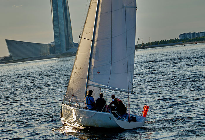 “Hell Of An Exit”: 44 Stories Of People Who Met The Most Unbelievable Ends