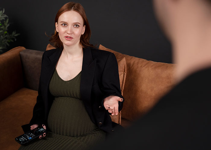 Pregnant Daughter Decides To Put Dad&rsquo;s Cat In A Shelter Because Of Her Baby&rsquo;s Safety, Gets Kicked Out