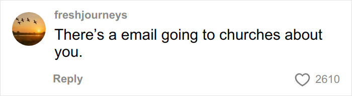 Comment on social experiment with US megachurches sparking online frenzy, displayed on mobile app interface. Comment on social experiment with US megachurches sparking online frenzy, displayed on mobile app interface.