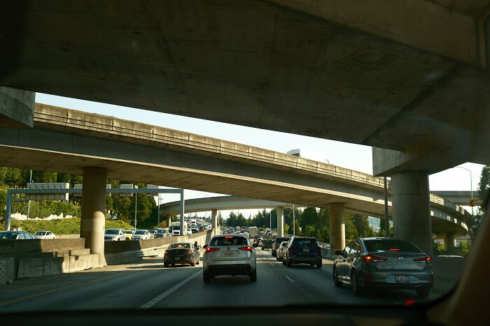 "Guy Behind Me Basically Evaporated": 40 Times People's Gut Instinct Saved Their Lives