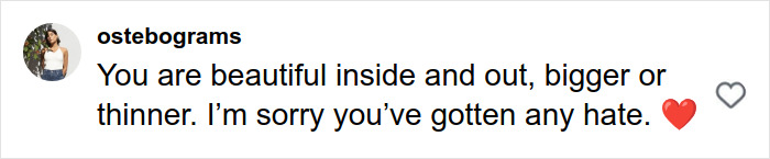 Comment on social media expressing support and kindness in response to stretch marks on your skin discussions.