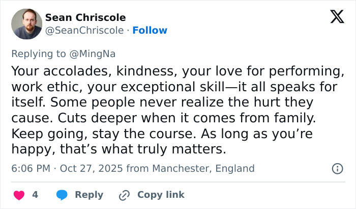 Tweet by Sean Chriscole supporting actress Ming-Na Wen, mentioning love for performing and work ethic in Manchester.