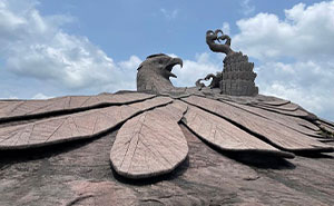 52 Sculptures Around The World So Unbelievable They’ll Leave You Wondering How They Even Exist