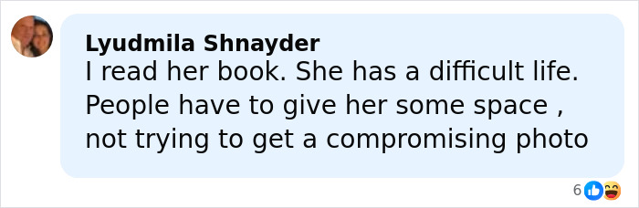 Britney Spears looks unrecognizable leaving a bar, with her family urgently asking for help and support.