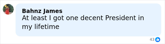 Screenshot of a social media comment praising Barack Obama as a decent President during his surprise visit to war veterans on a plane.