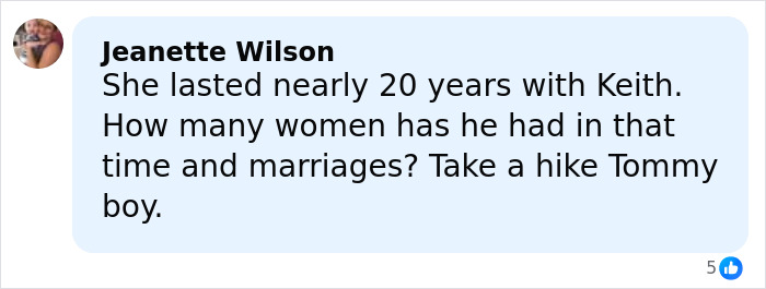 Comment on Nicole Kidman and Keith Urban split with Tom Cruise karma referenced in social media discussion.