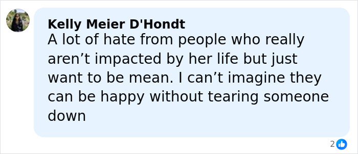 Comment by Kelly Meier D'Hondt about the backlash on Meghan Markle's makeup-free cover photo on social media.