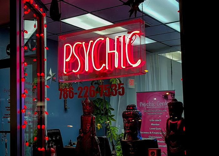 50 Stories Of Psychic Predictions That Were Shockingly Accurate