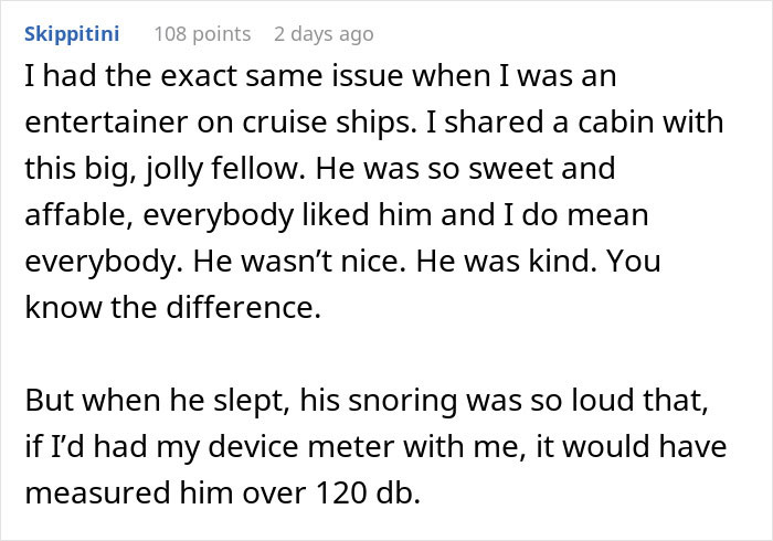 User comment describing loud snoring on a cruise ship, causing sleep disturbance between roommates.