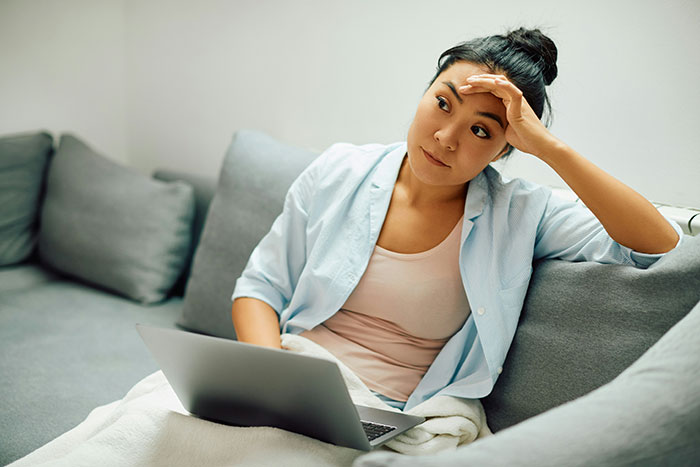 “Should I Text Back Now?”: 46 People Talk About The Social Cues That Baffle Them