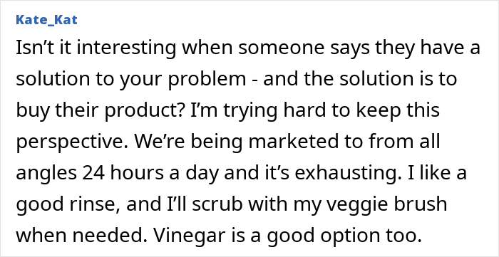 Text post by Kate_Kat discussing washing tips for store-bought fruits and vegetables including rinsing and using vinegar.